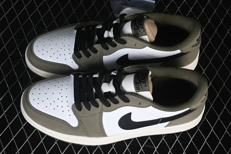 All categories Air Jordan Jordan series basketball shoes Air Jordan 1 Low Z version Travis Scott x Air Jordan 1 Low OG AJ1 Joe 1 undercut low top HQ6998-200
